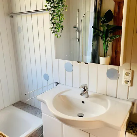 - Komfort-ferienhaus Mitten In Der 5 Personen #67 * Extertal