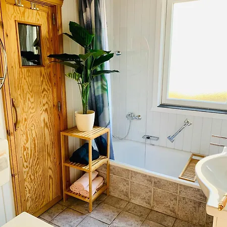 - Komfort-ferienhaus Mitten In Der 5 Personen Holiday home Extertal