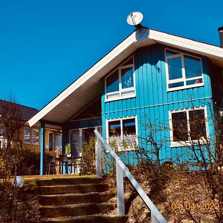 - Komfort-ferienhaus Mitten In Der 5 Personen *